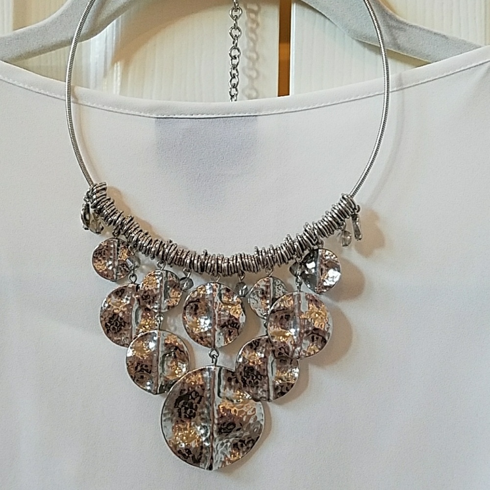 Premier designs New Sensation necklace